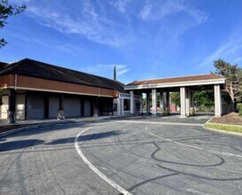 6392-6512 Westside Rd, Redding, CA for lease Building Photo- Image 2 of 7