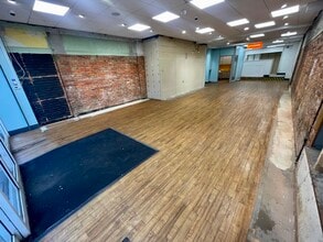 41-42 Pyle St, Newport for lease Interior Photo- Image 2 of 7