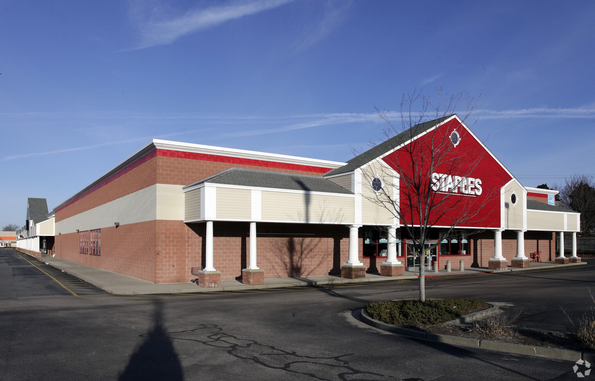 864898 W Main Rd, Middletown, RI 02842 Middletown Plaza