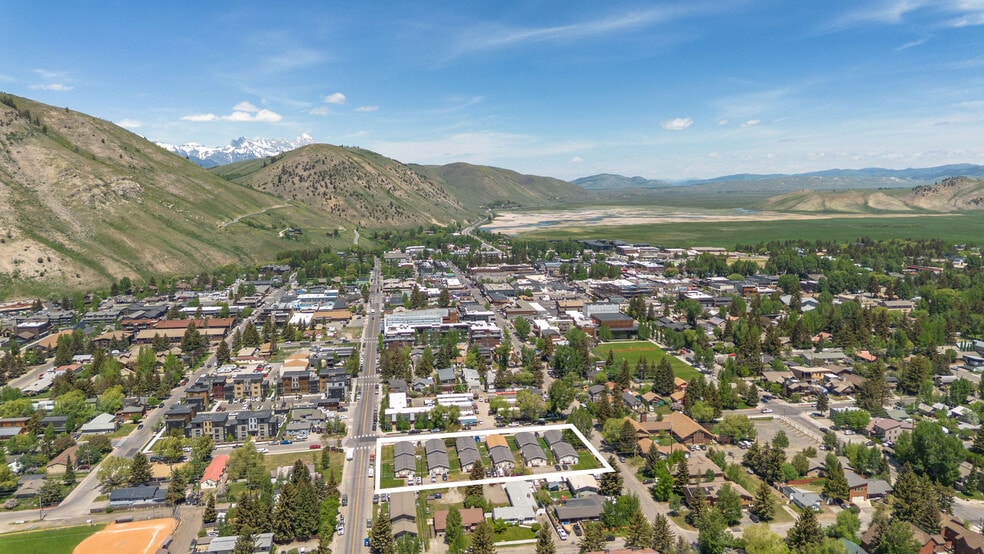 150 W Kelly Ave, Jackson, WY for sale - Building Photo - Image 3 of 20