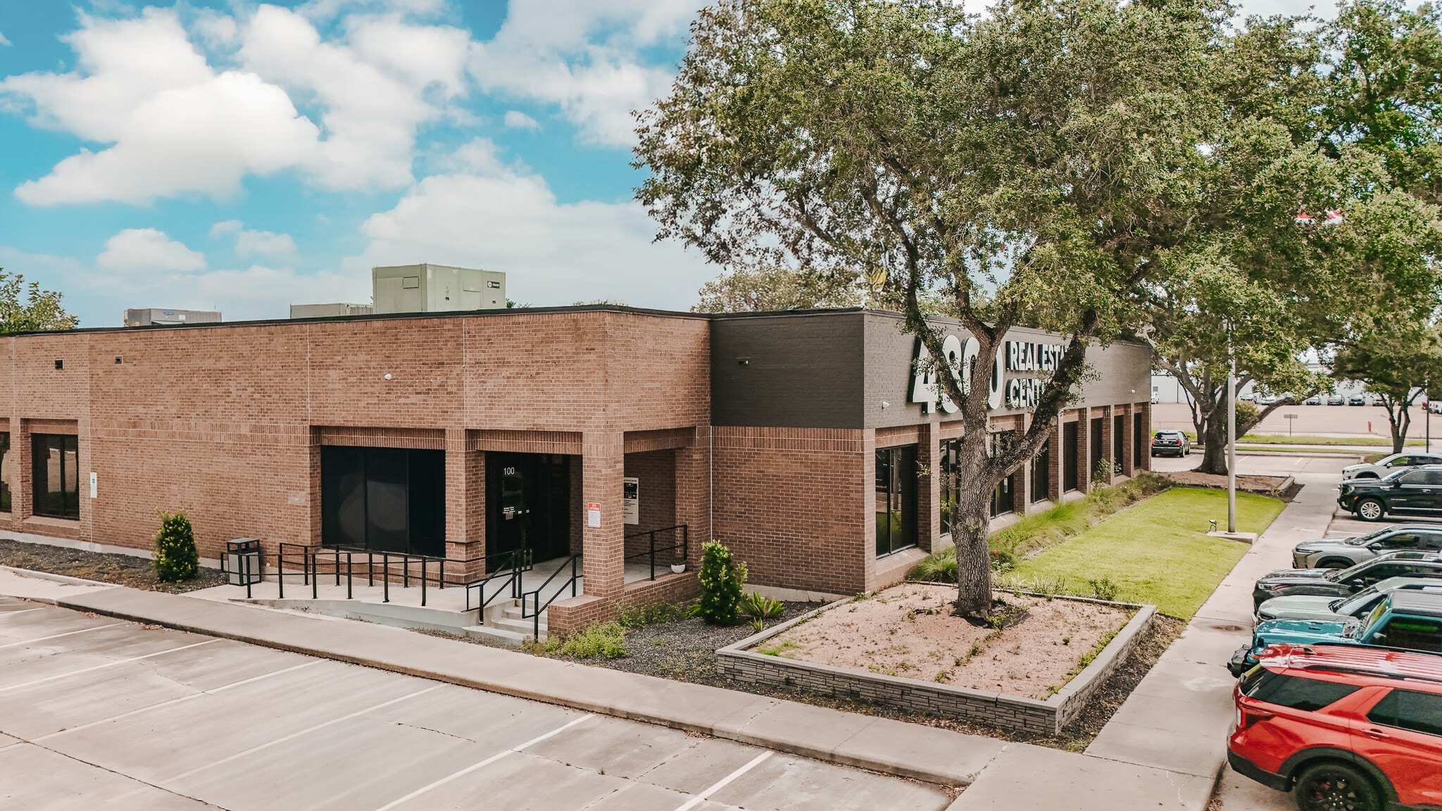 4800 N Navarro St, Victoria, TX for lease Building Photo- Image 1 of 14