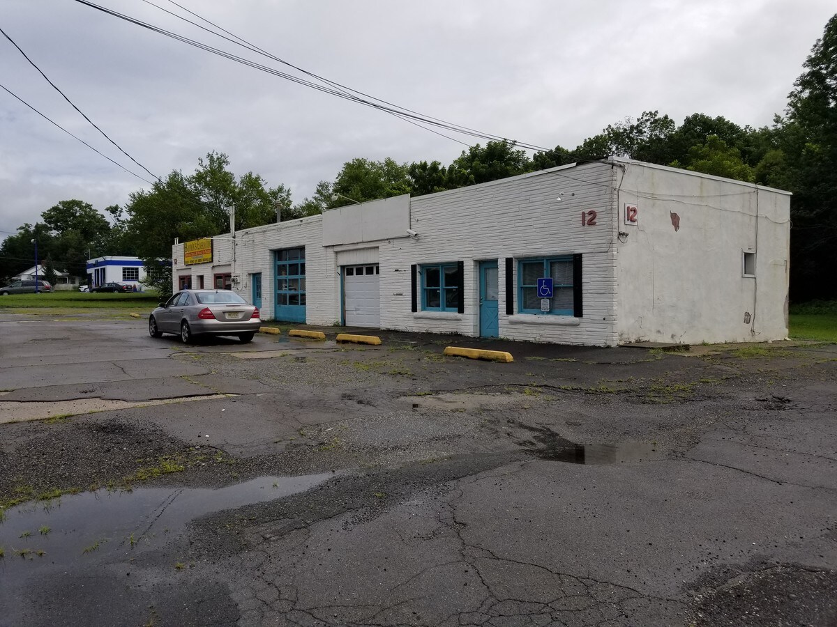 12 Fort Dix Rd, Pemberton, NJ 08068