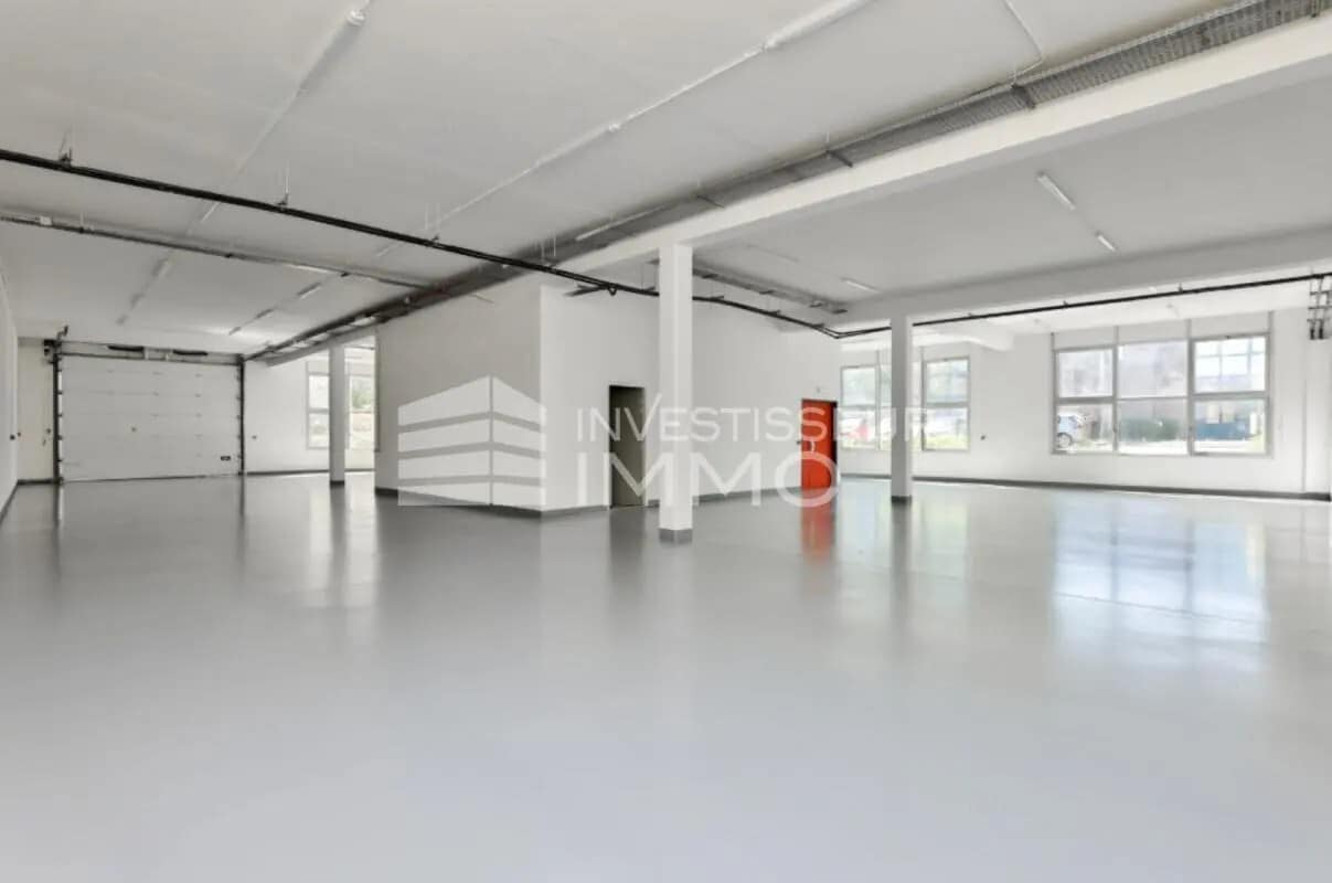 Flex in Villiers-sur-Marne for lease Interior Photo- Image 1 of 4