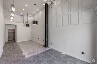 4748 Broadway, New York, NY for lease Interior Photo- Image 2 of 6