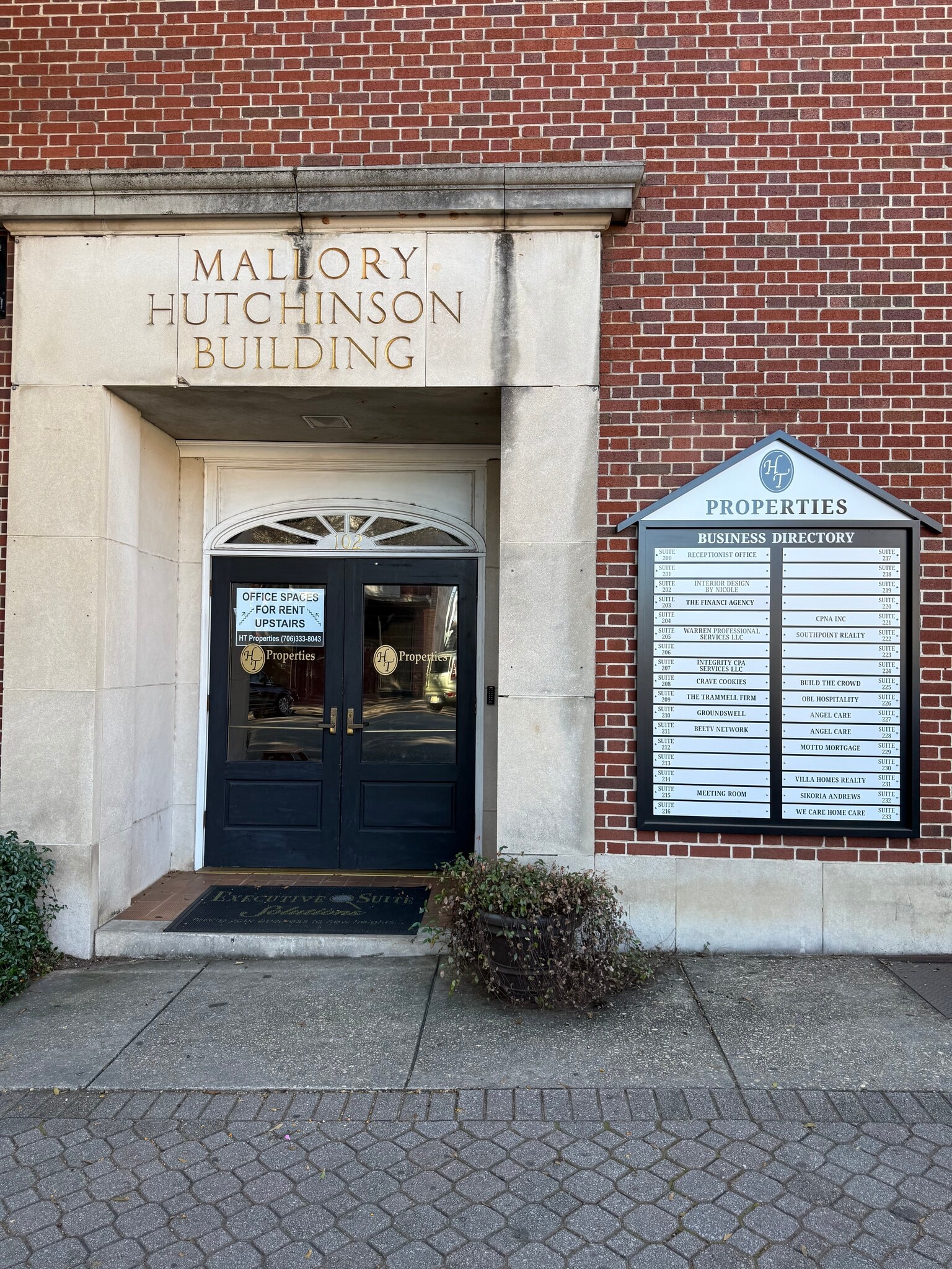 102-112 Main St, Lagrange, GA for lease Primary Photo- Image 1 of 11