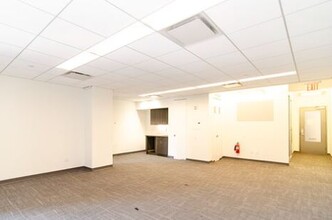 240 W 35th St, New York, NY for lease Interior Photo- Image 2 of 4