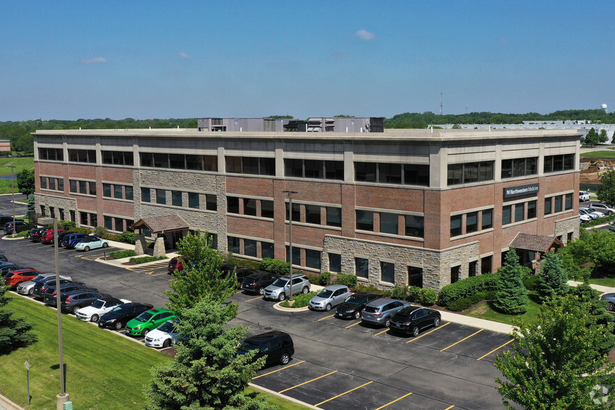 360 Station Dr, Crystal Lake, IL for lease - Building Photo - Image 2 of 6