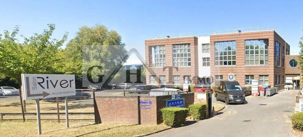 Office in Villiers-sur-Marne for sale - Building Photo - Image 1 of 6