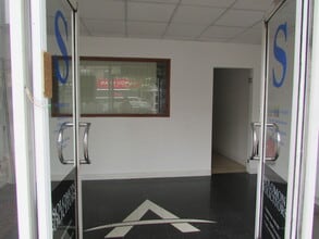 80 Dunstable Rd, Luton for lease Interior Photo- Image 1 of 16