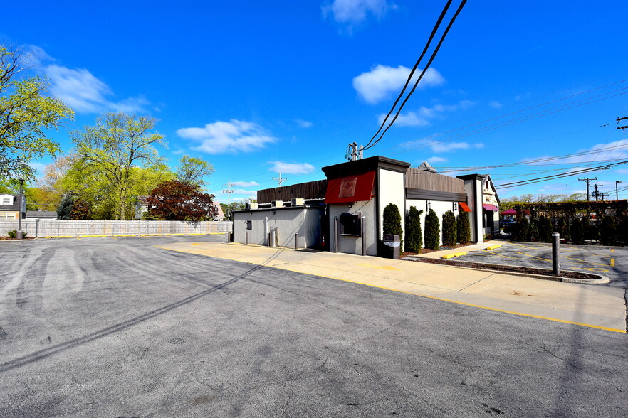 10050 W 55th St, Countryside, IL for sale - Building Photo - Image 3 of 21