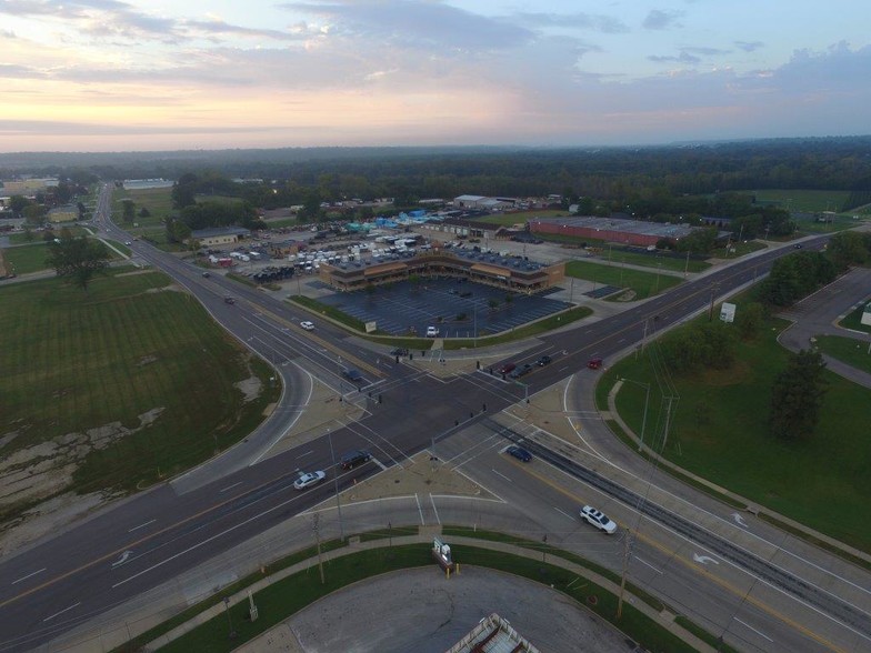 5496 Baumgartner Rd, Saint Louis, MO for lease - Aerial - Image 3 of 4