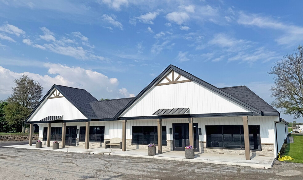 10018 N State Road 1, Ossian, IN for lease - Building Photo - Image 2 of 9