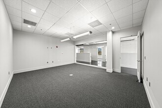 2099 Thunderhead Rd, Knoxville, TN for lease Interior Photo- Image 2 of 13