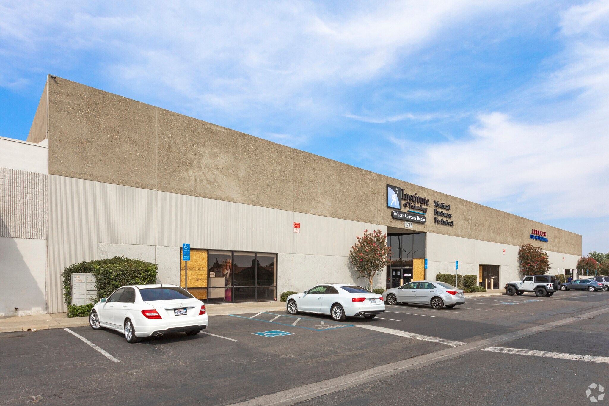 1777 E Hammer Ln, Stockton, CA 95210 Retail for Lease