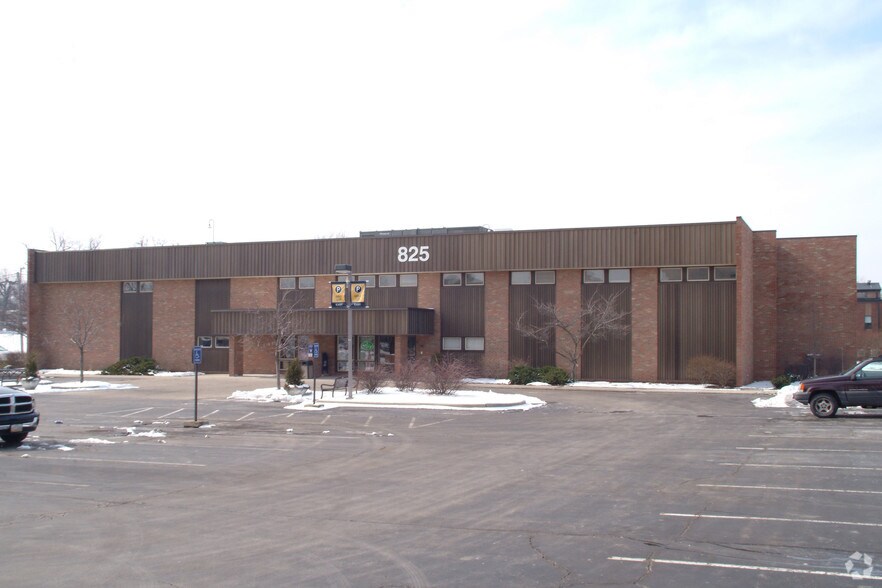 825 W Market St, Lima, OH for lease - Building Photo - Image 3 of 4