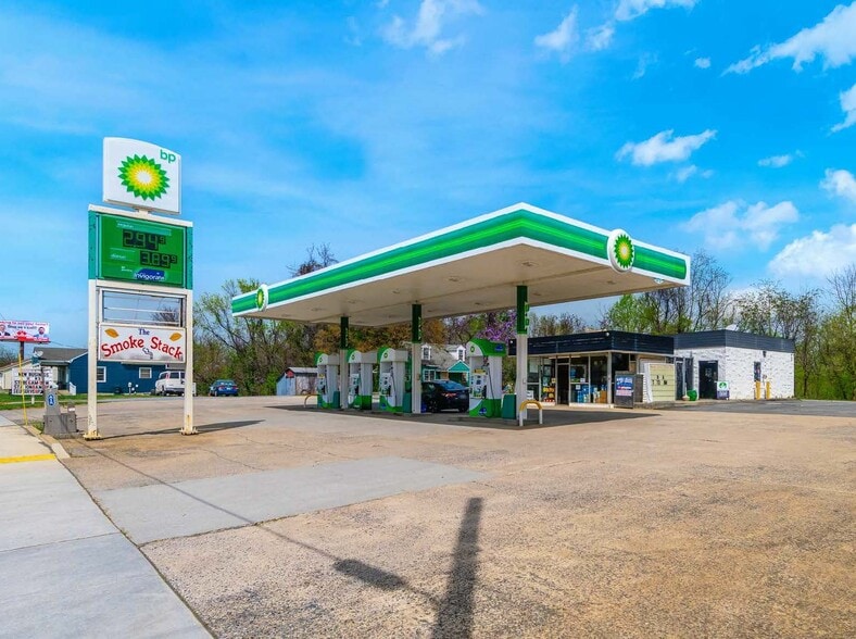 4623 S Amherst Hwy, Madison Heights, VA for sale - Building Photo - Image 1 of 3