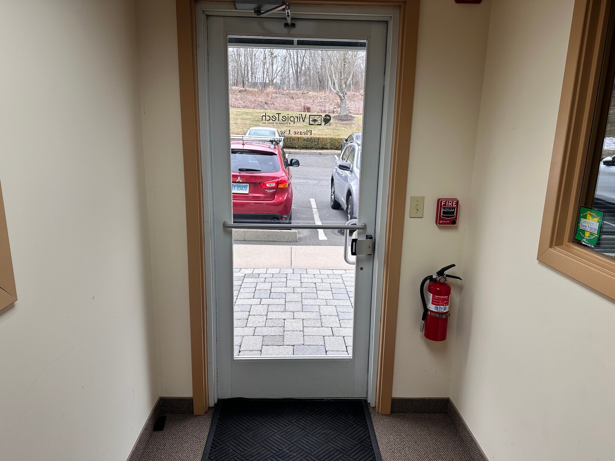 1449 Old Waterbury Rd, Southbury, CT for lease Interior Photo- Image 1 of 15
