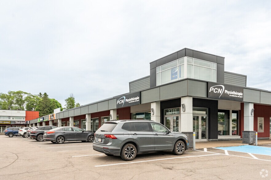 3207 Ch Sainte-Foy, Québec, QC for lease - Building Photo - Image 2 of 3