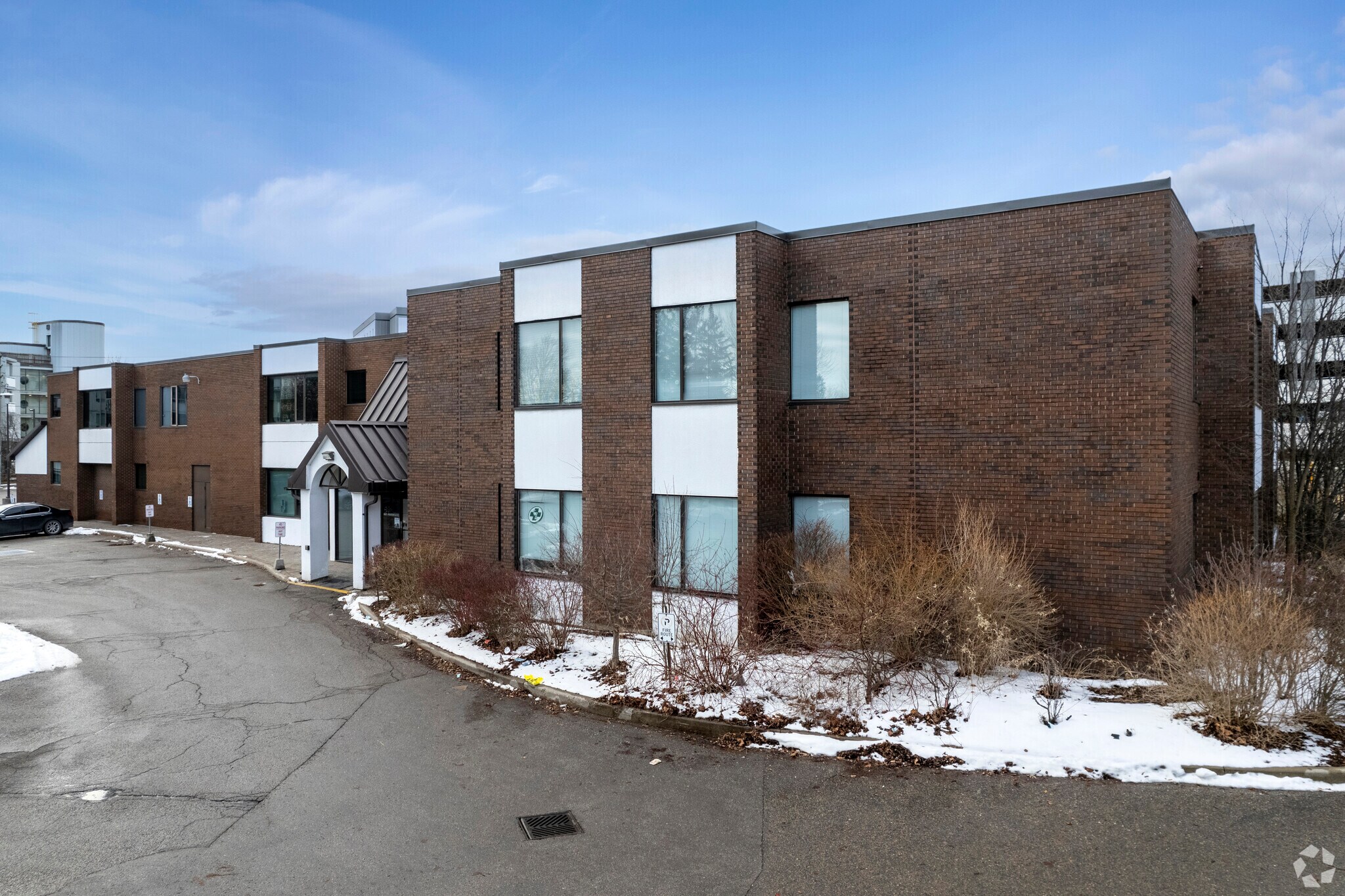 601 Harwood Ave, Ajax, ON L1S 2J5 Office/Medical for Lease