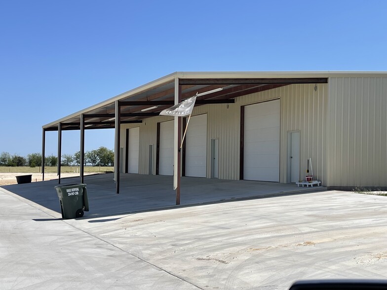 2633 Howard Loop, Salado, TX for lease - Building Photo - Image 3 of 5