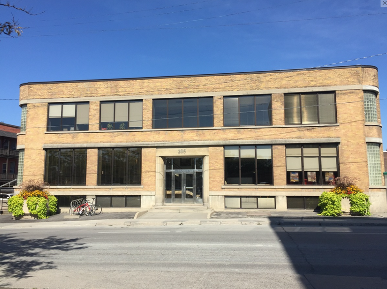 205 Catherine St, Ottawa, ON for lease - Building Photo - Image 1 of 6