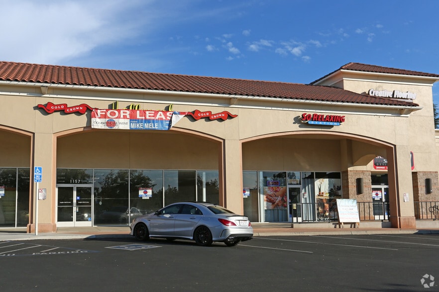 1107-1185 E Champlain Dr, Fresno, CA for lease - Building Photo - Image 3 of 7