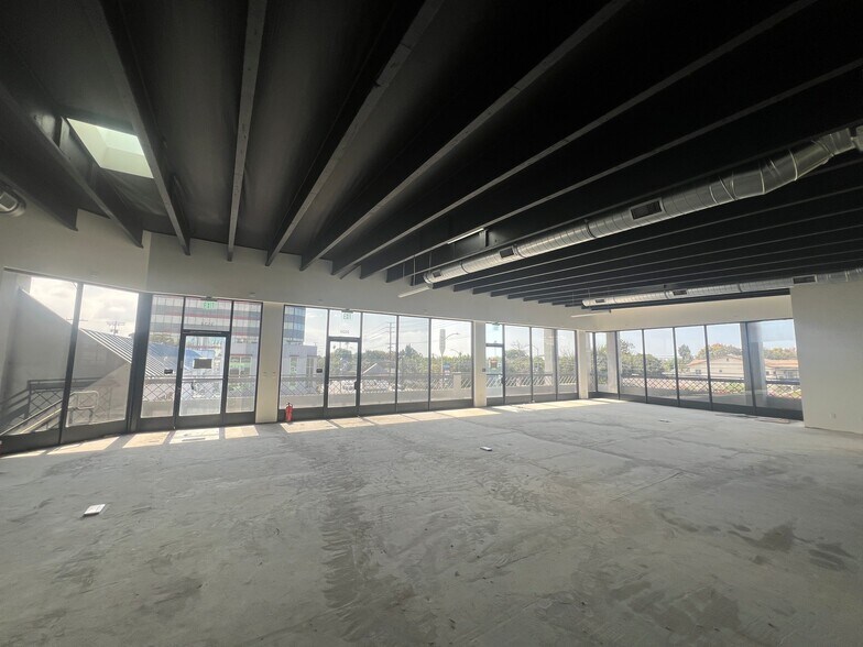 2512-2540 Overland Ave, Los Angeles, CA for lease - Building Photo - Image 3 of 5