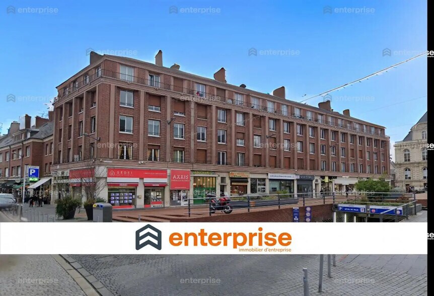 Retail in Amiens for lease - Building Photo - Image 1 of 3