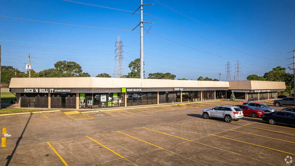 19491971 W TC Jester Blvd, Houston, TX 77008 Plaza On T.C. Jester