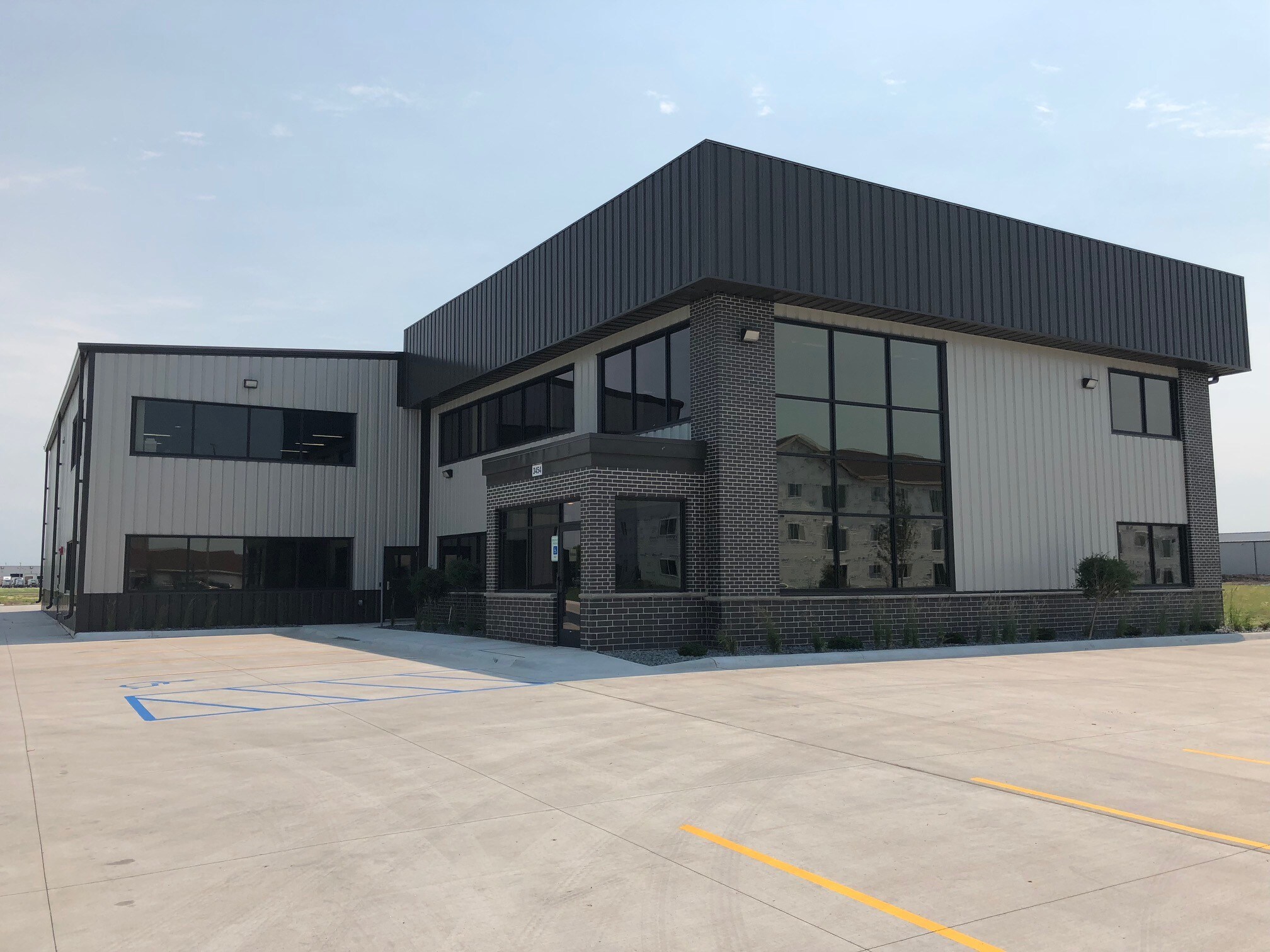 3454 41st St S, Fargo, ND for sale Building Photo- Image 1 of 1