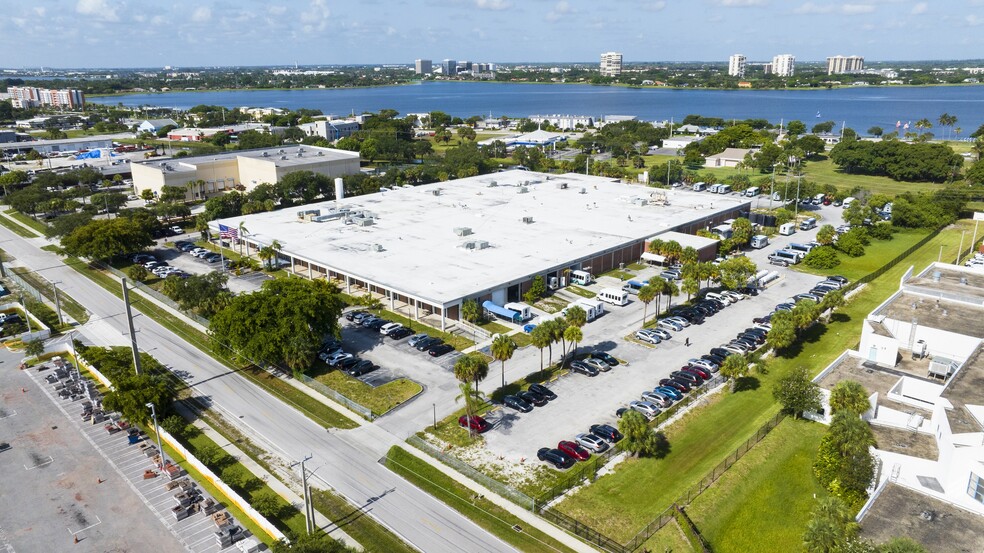 3301 Electronics Way, West Palm Beach, FL for lease - Building Photo - Image 2 of 10