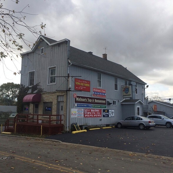 1123 Clement St, Joliet, IL 60435