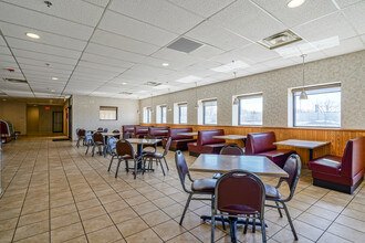 3450 Gateway Dr, Grand Forks, ND for lease Interior Photo- Image 1 of 34