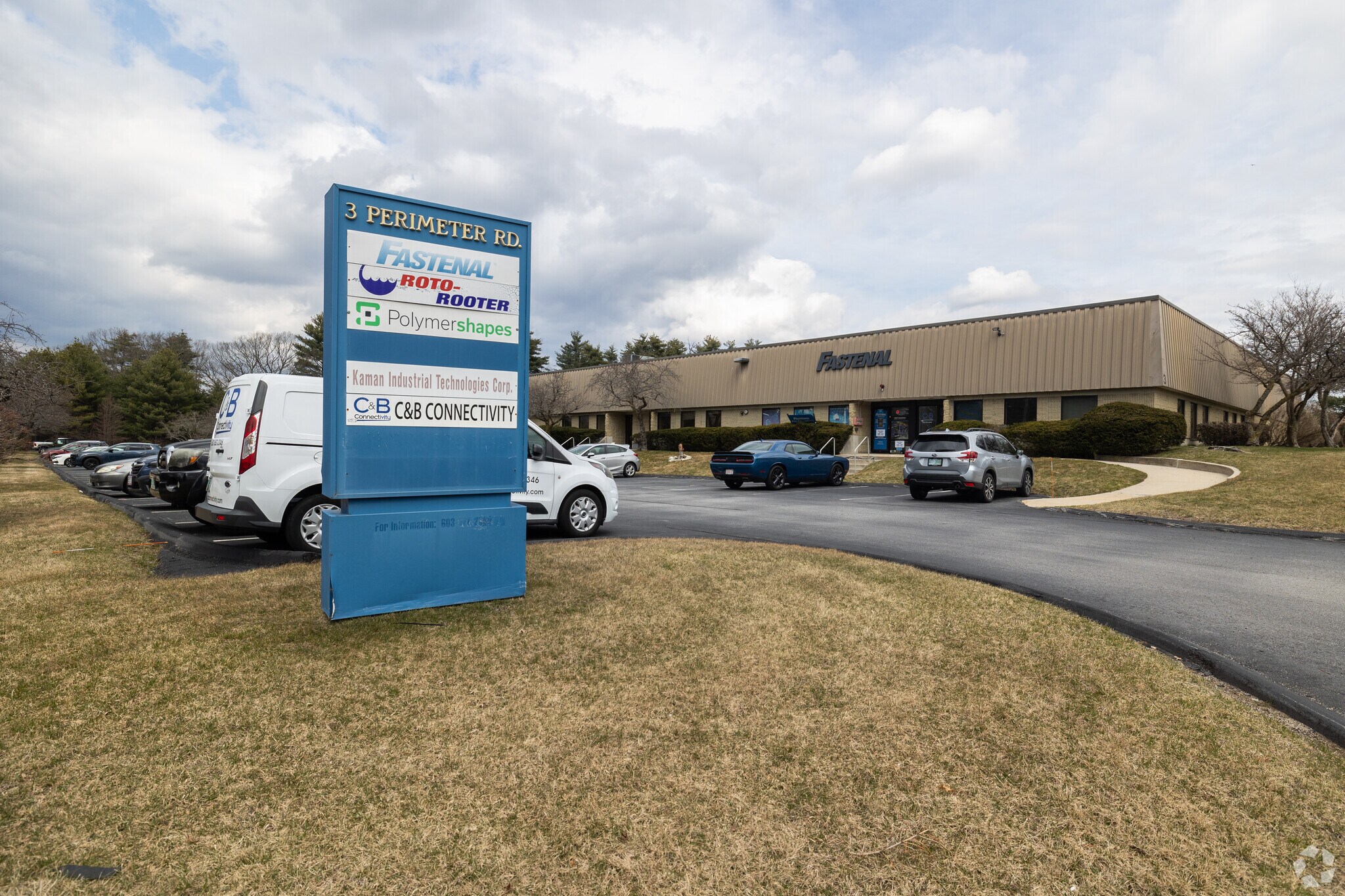 3 Perimeter Rd, Manchester, NH for sale Primary Photo- Image 1 of 1