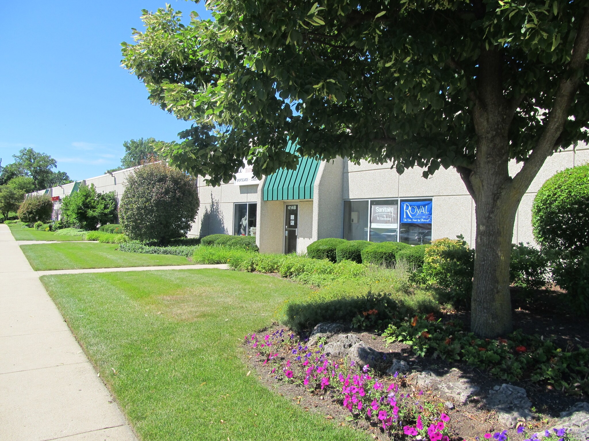 400-428 W 5th Ave, Naperville, IL for sale Building Photo- Image 1 of 1