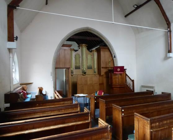 Golden Sq, Petworth for sale - Interior Photo - Image 3 of 4