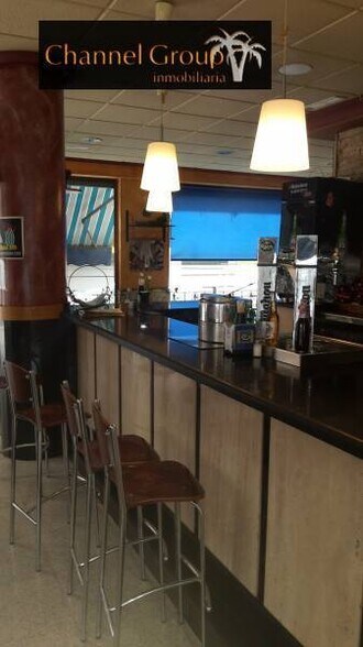 Retail in Orihuela, Alicante for lease - Building Photo - Image 2 of 8