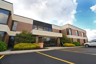 600 Willowbrook Office Park, Fairport, NY for lease Building Photo- Image 1 of 9