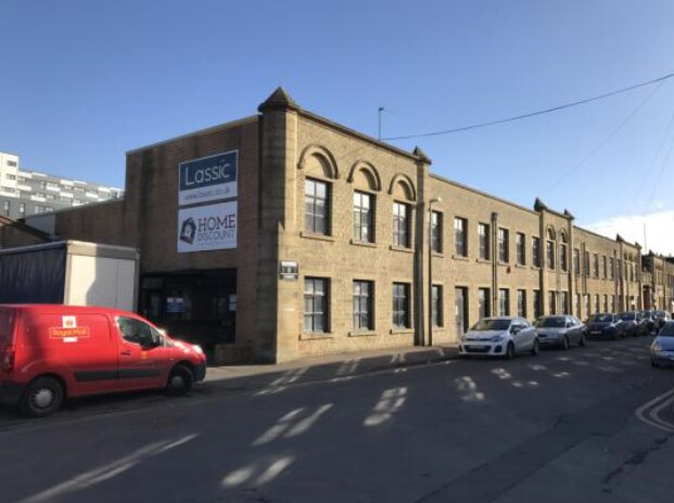 Nile St, Huddersfield for sale Primary Photo- Image 1 of 1