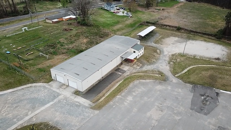 7812 Richmond Rd, Toano, VA for lease - Building Photo - Image 2 of 11