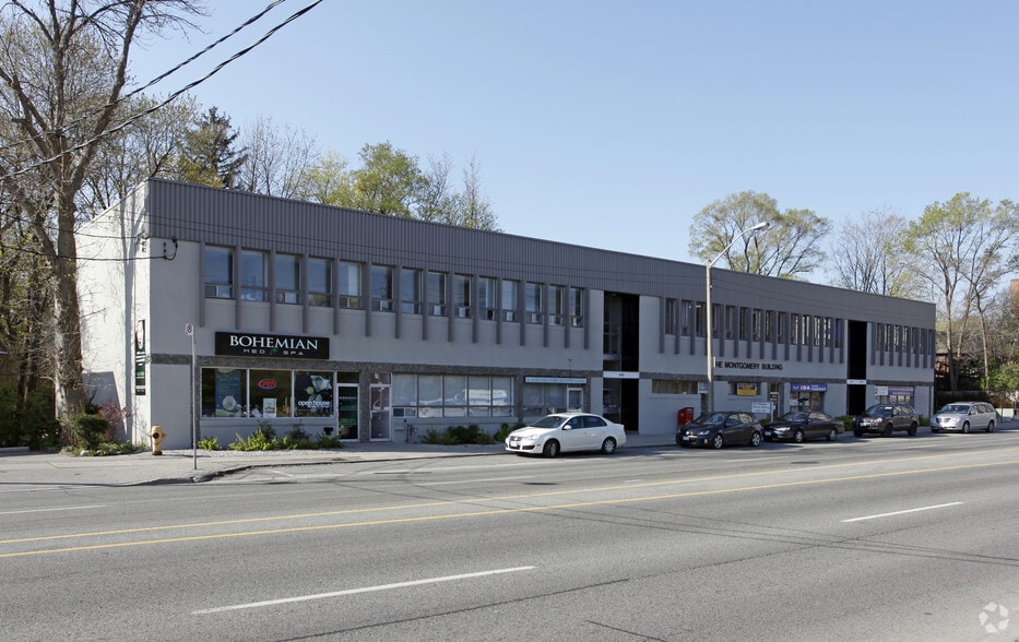 3267-3277 Bloor St W, Toronto, ON for lease - Primary Photo - Image 1 of 5