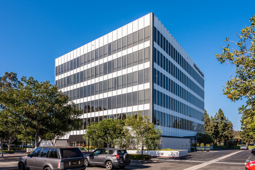 1201 Dove St, Newport Beach, CA for lease - Building Photo - Image 1 of 8