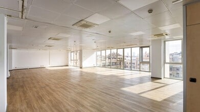 Gran Vía de les Corts Catalanes, 680, Barcelona, Barcelona for lease Interior Photo- Image 1 of 9