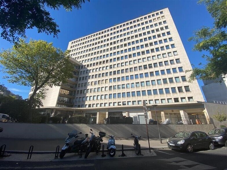 58 A Rue Du Dessous Des Berges, Paris for lease - Building Photo - Image 2 of 11