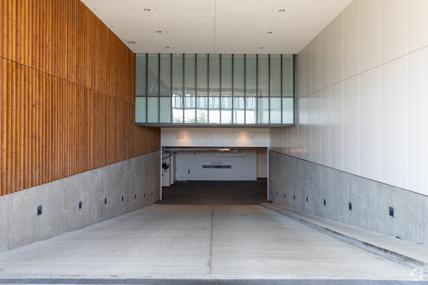 1355 Bellevue Ave, West Vancouver, BC for lease - Building Photo - Image 3 of 11