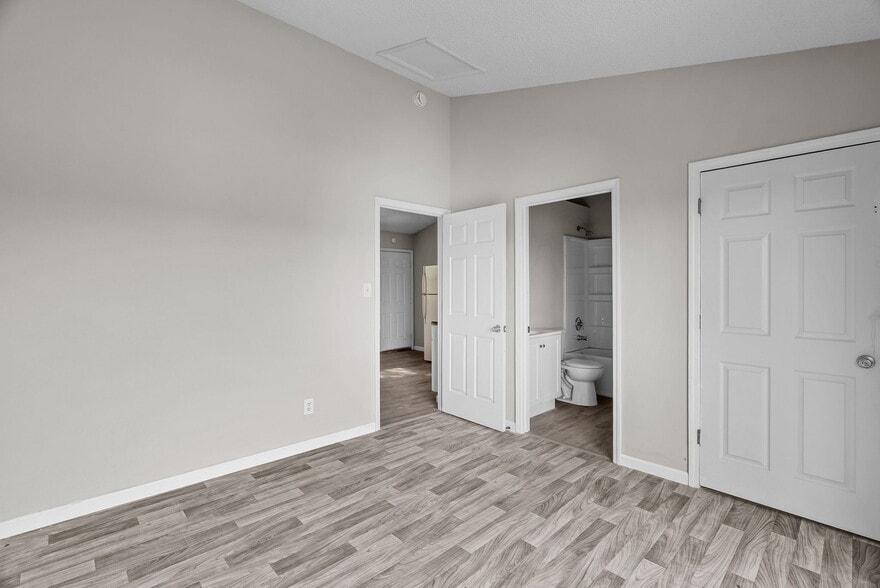 1727 Bridleton Woods, Fenton, MO for sale - Building Photo - Image 3 of 9