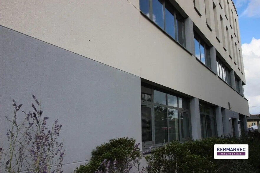 Office in Rennes for sale - Building Photo - Image 2 of 5