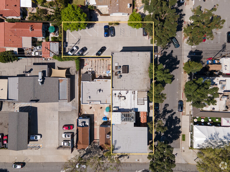 5353 Topanga Canyon Blvd, Woodland Hills, CA for lease - Aerial - Image 3 of 7