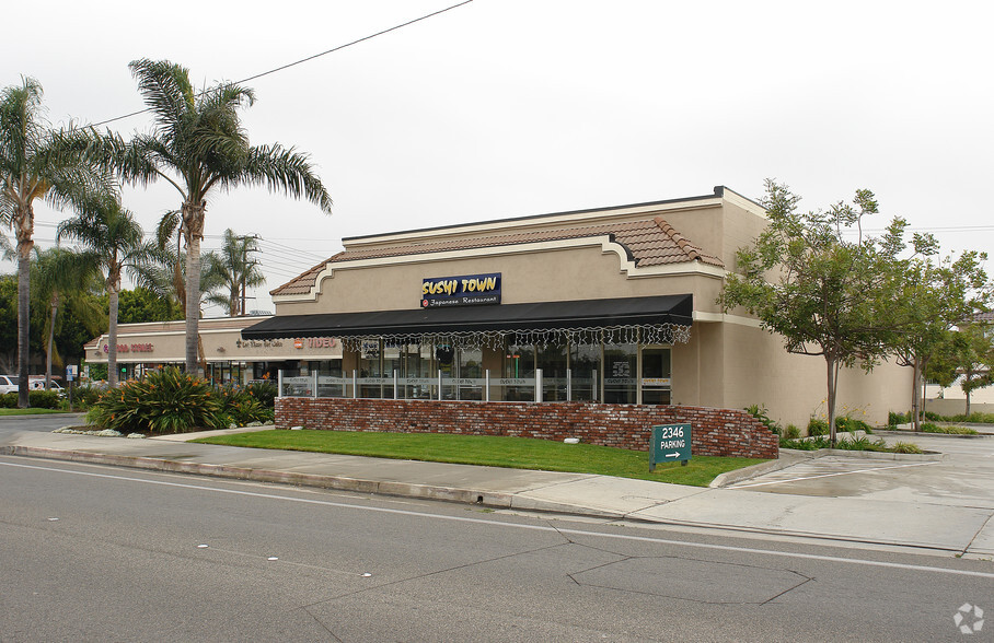 2346 Newport Blvd, Costa Mesa, CA for lease - Building Photo - Image 3 of 5