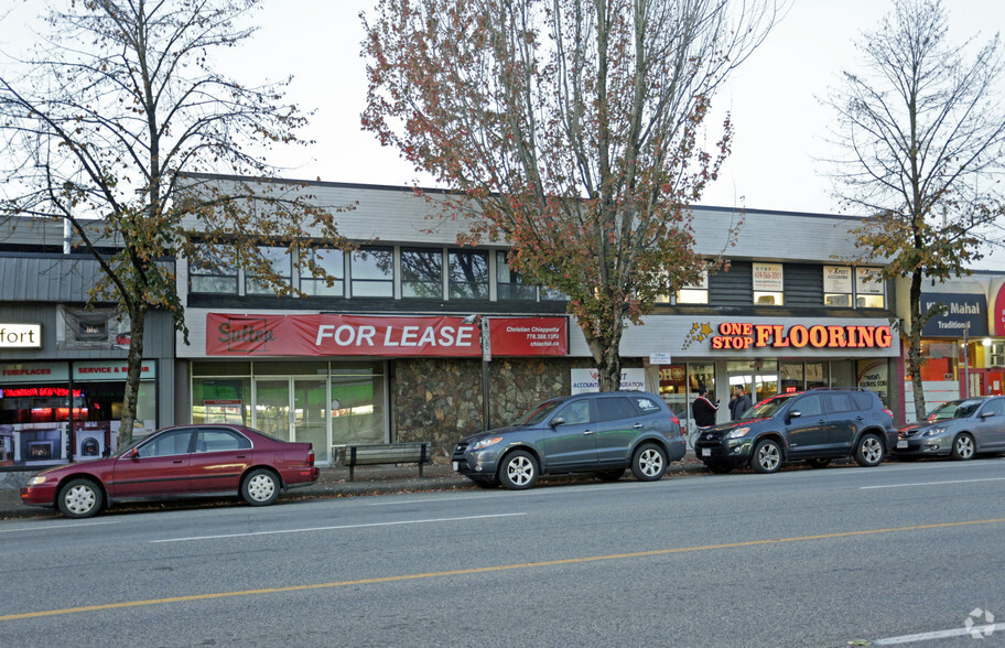 4027-4047 Hastings St, Burnaby, BC for lease - Building Photo - Image 2 of 6